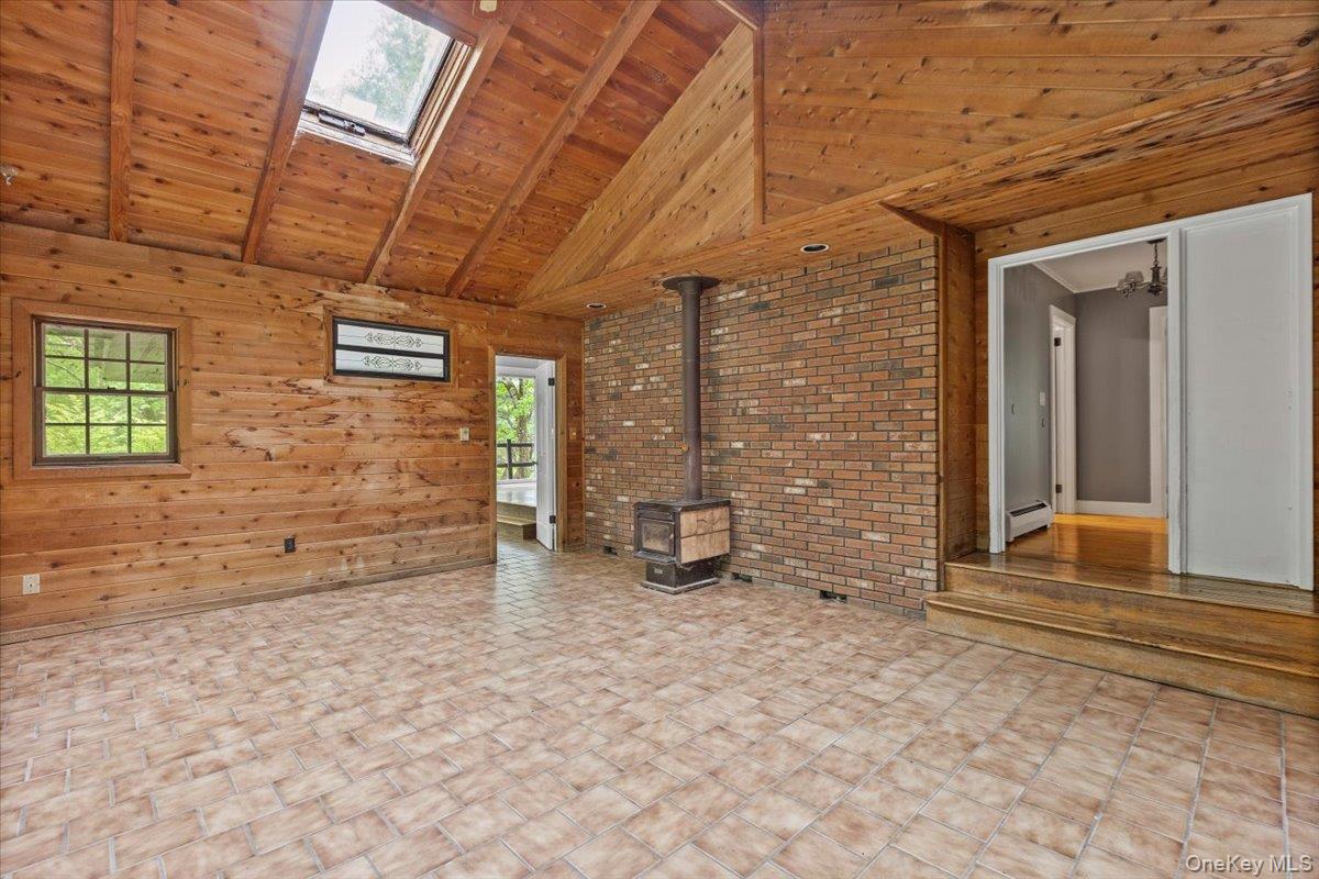 #19 photo, 100 Schnackenberg Road, Call Listing Agent , NY 12075