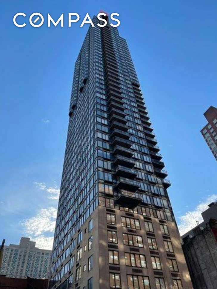 #13 photo, 300 E 93rd Street, マンハッタン Upper East Side , NY 10128