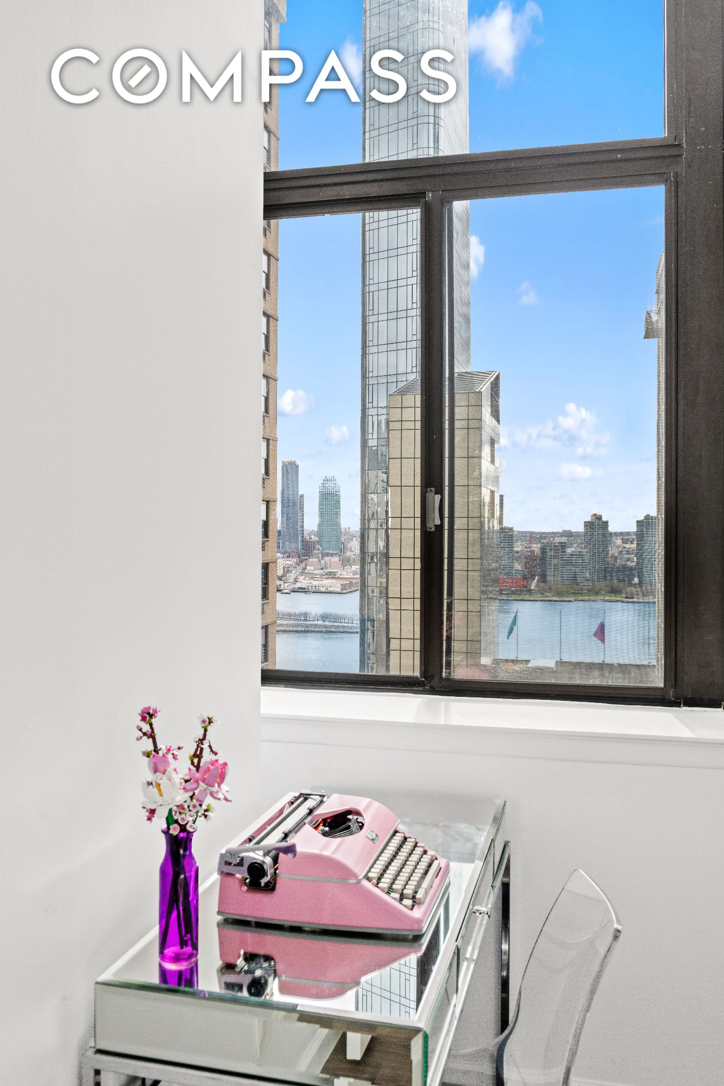 #7 photo, 310 E 46th Street, マンハッタン Midtown East , NY 10017