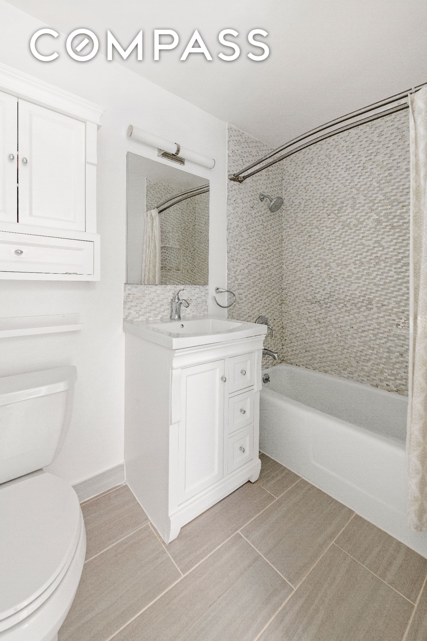 #8 photo, 310 E 46th Street, マンハッタン Midtown East , NY 10017