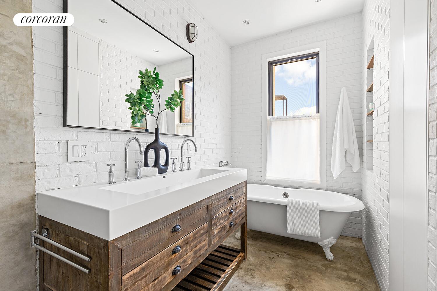 #10 photo, 138 BROADWAY, ブルックリン区 Williamsburg,South , NY 11211