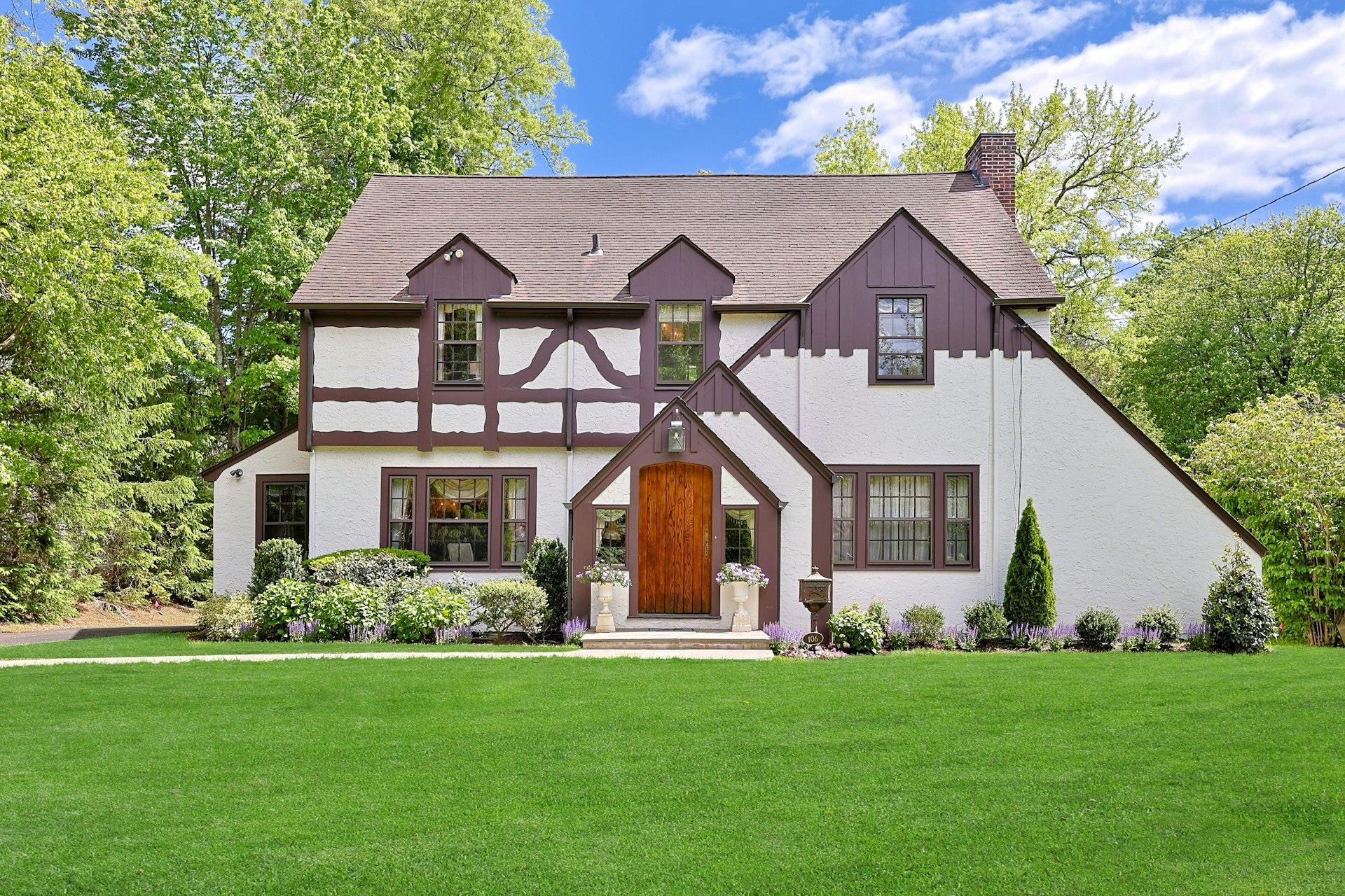 #1 photo, 106 Garden Road, Scarsdale , NY 10583