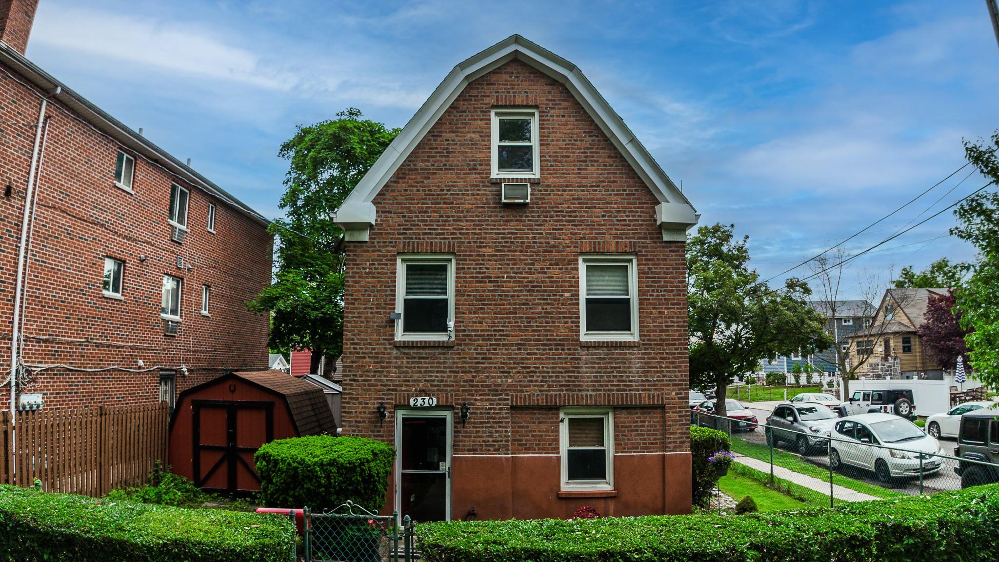 #1 photo, 230 Pennyfield Avenue, ブロンクス区 Bronx , NY 10465