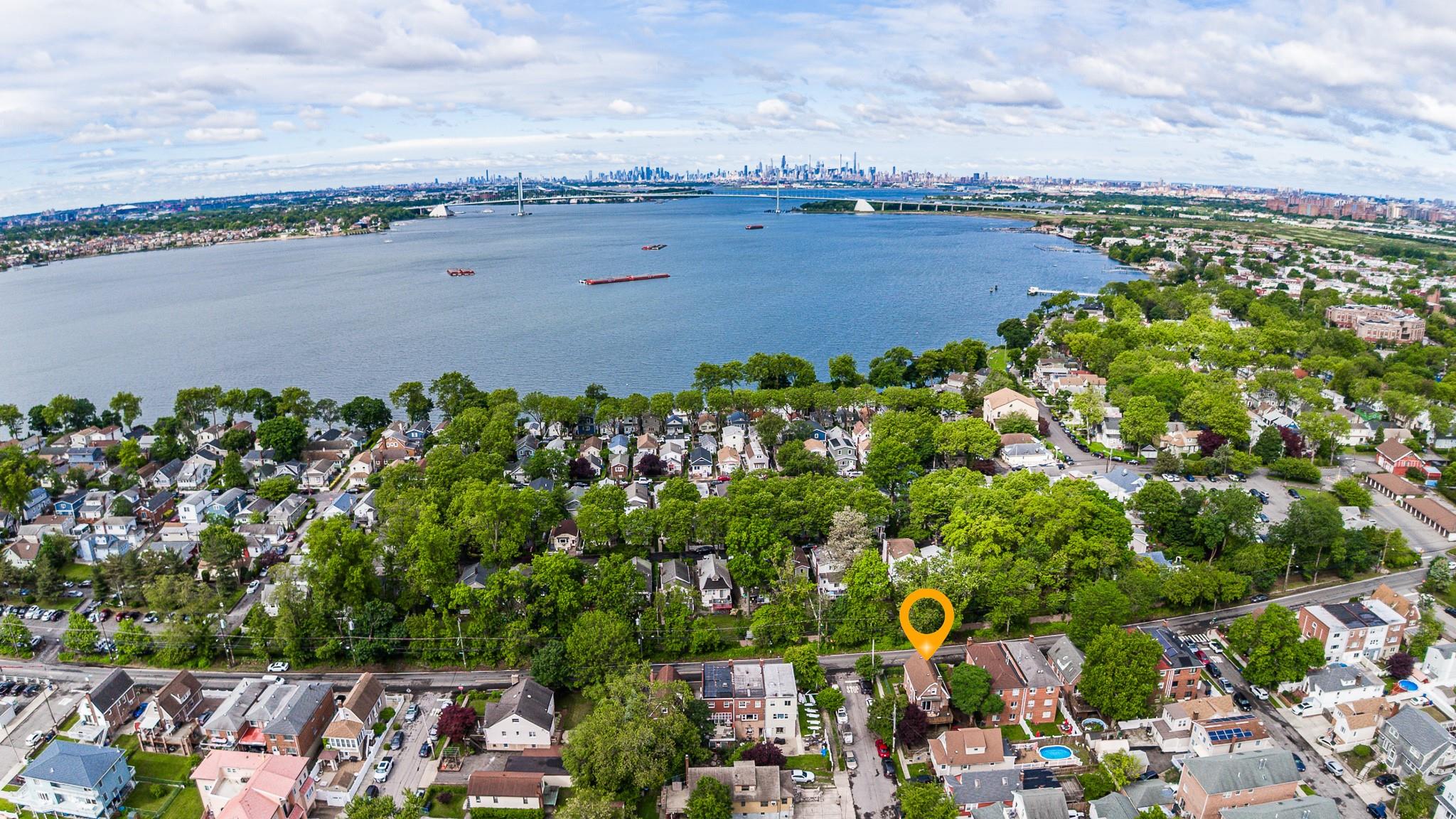 #9 photo, 230 Pennyfield Avenue, ブロンクス区 Bronx , NY 10465