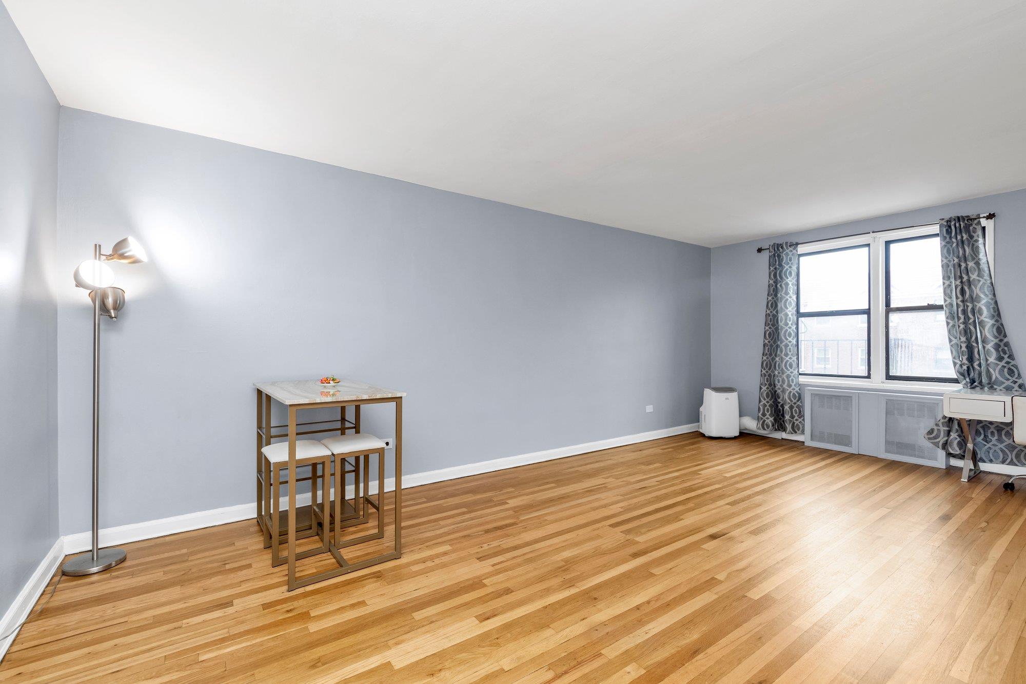 #5 photo, 84-19 51st Avenue, クイーンズ区 Elmhurst , NY 11373