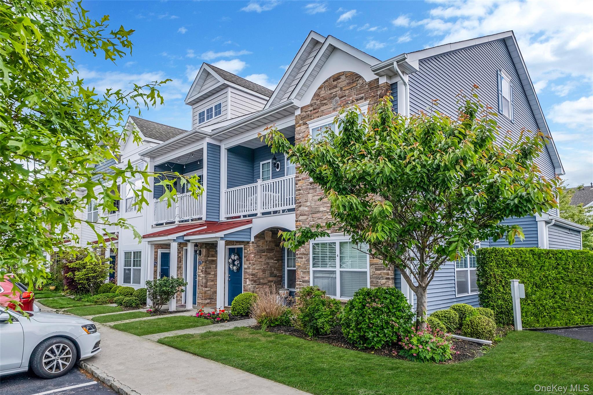 #2 photo, 135 Rosebud Court, サフォーク郡 Patchogue , NY 11772