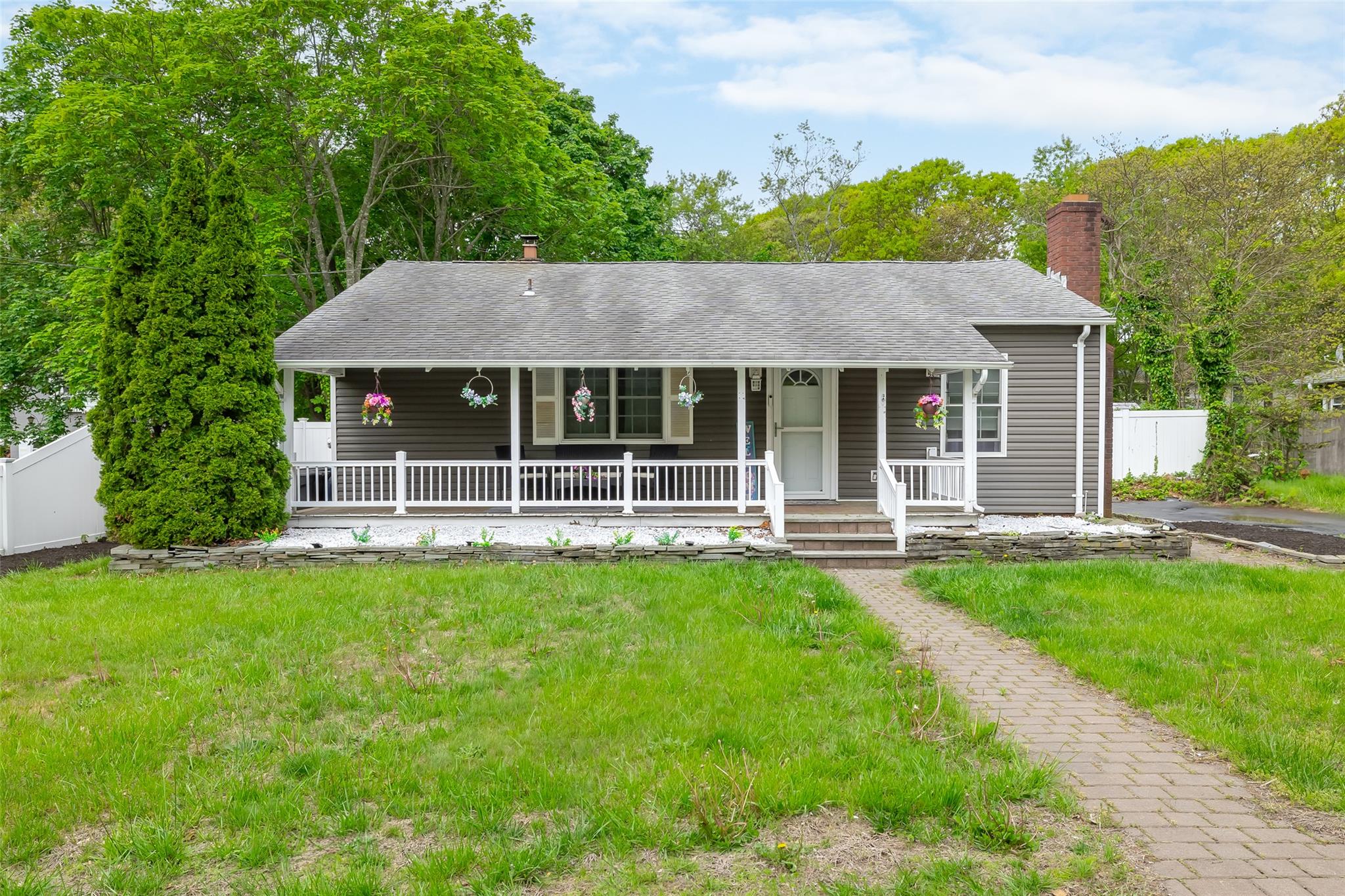 #1 photo, 52 Robinwood Street, Mastic , NY 11950