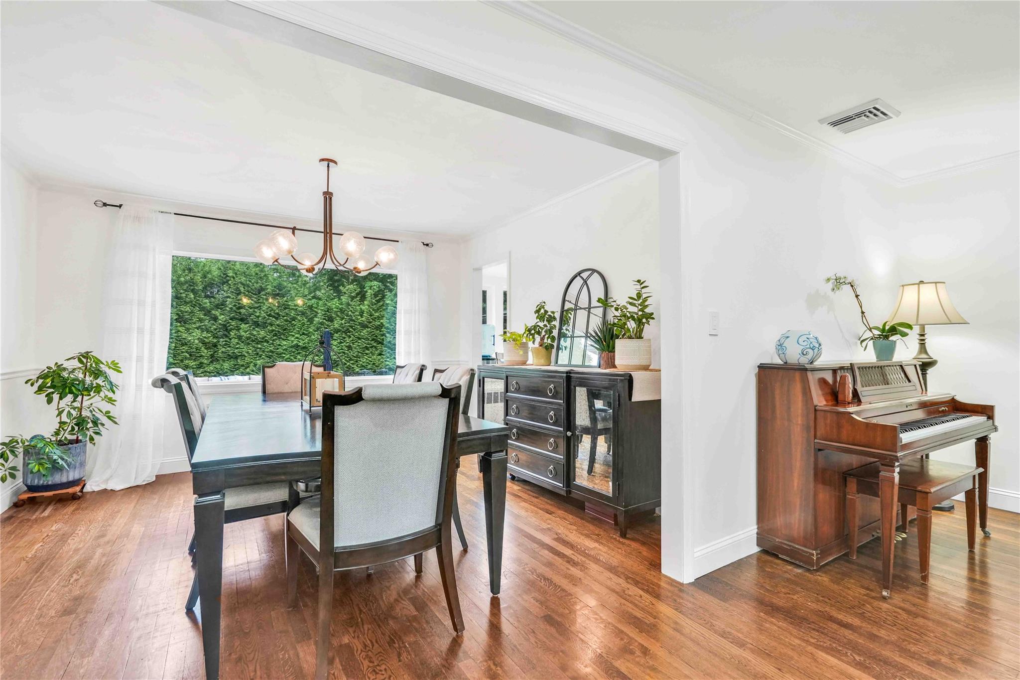 #12 photo, 69 Bankside Drive, سوفولك Centerport , NY 11721