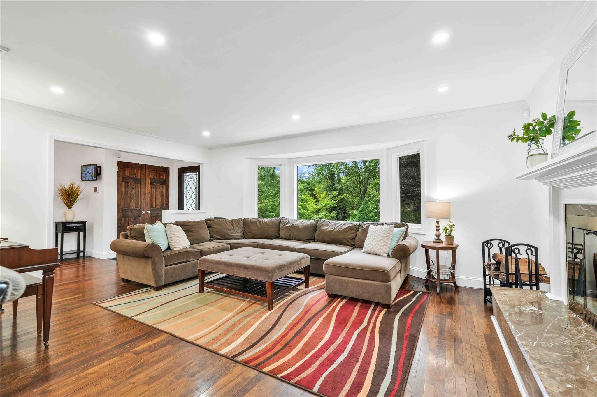 #14 photo, 69 Bankside Drive, سوفولك Centerport , NY 11721