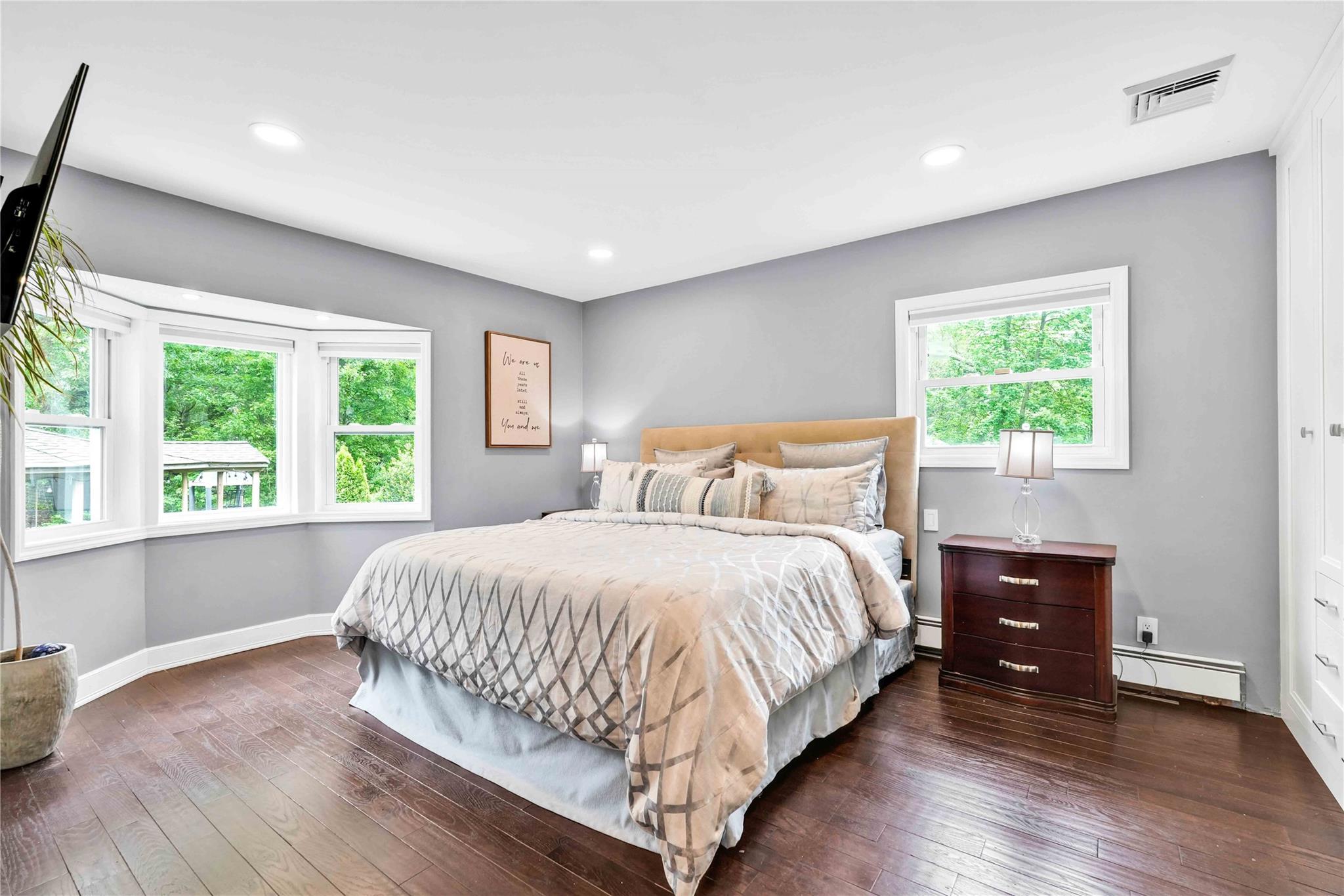 #16 photo, 69 Bankside Drive, سوفولك Centerport , NY 11721