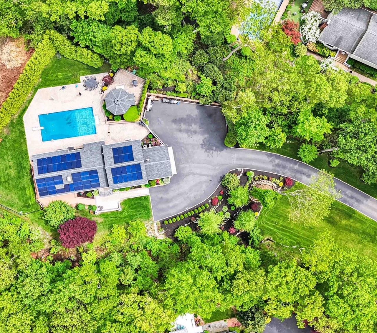 #2 photo, 69 Bankside Drive, سوفولك Centerport , NY 11721