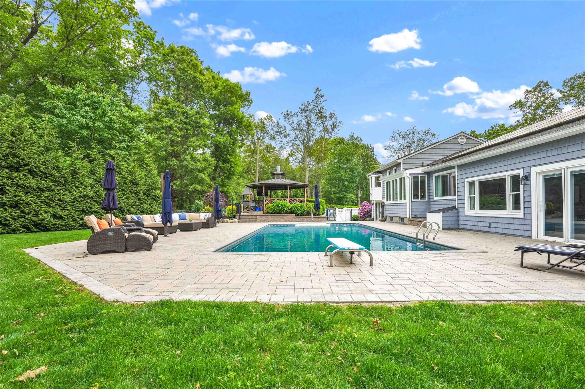 #3 photo, 69 Bankside Drive, سوفولك Centerport , NY 11721