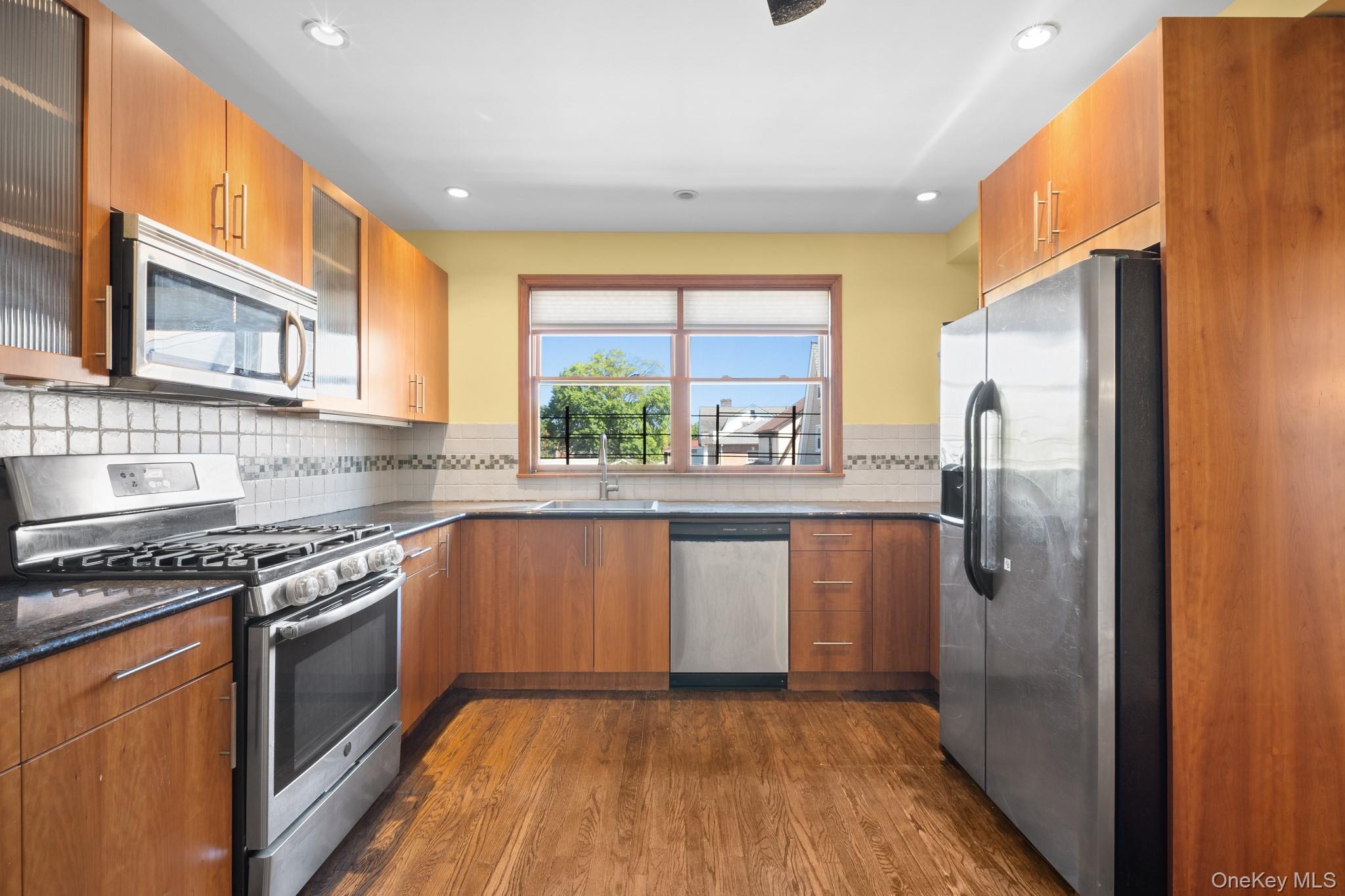 #13 photo, 40-40 203rd Street, クイーンズ区 Bayside , NY 11361