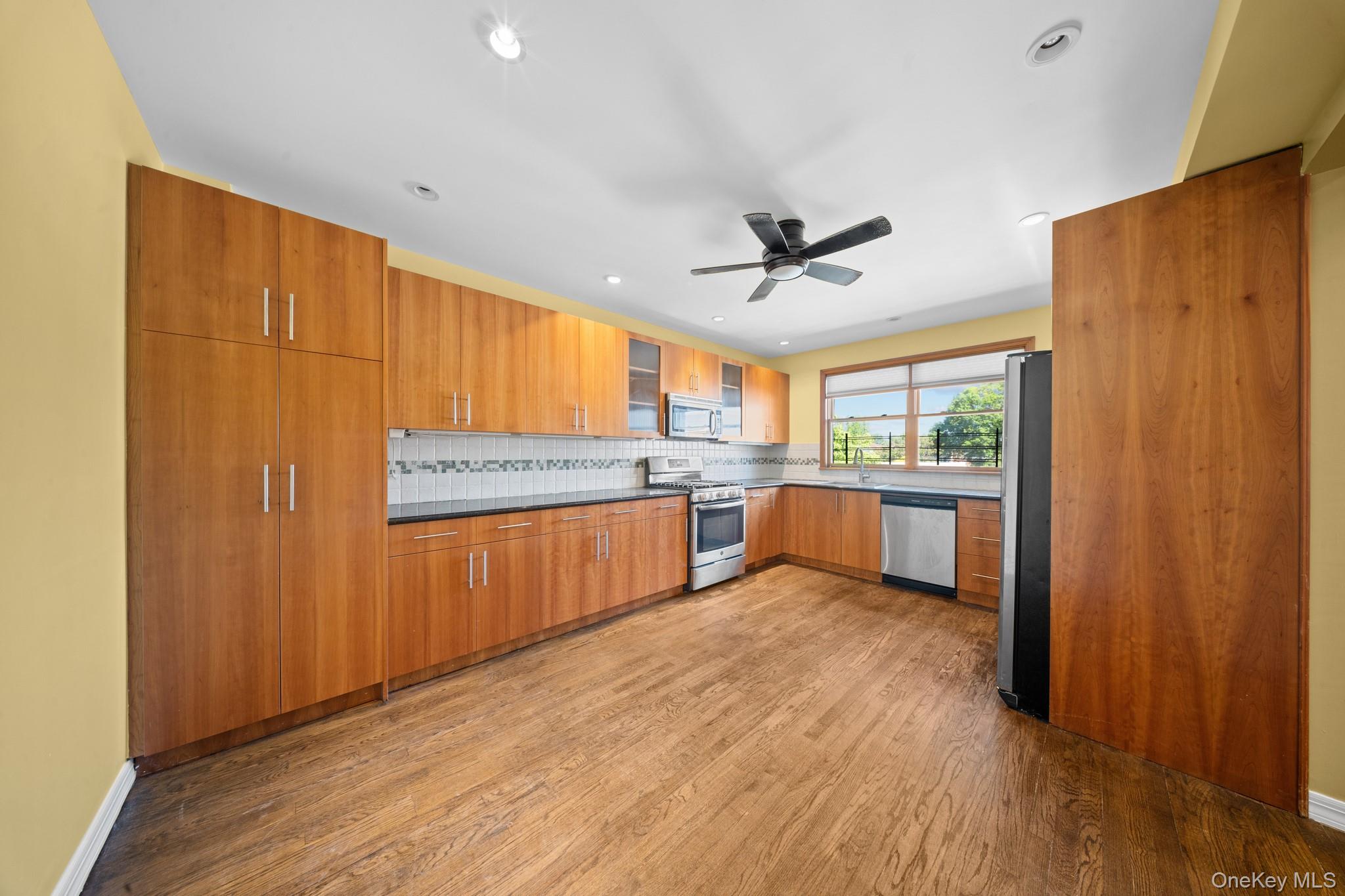 #15 photo, 40-40 203rd Street, クイーンズ区 Bayside , NY 11361