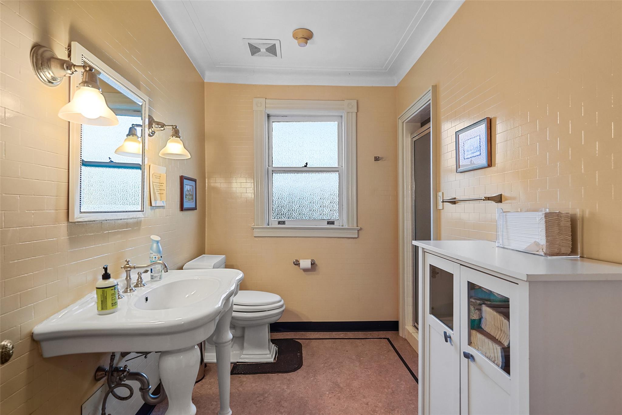 #13 photo, 413-415 Bedford Road, Pleasantville , NY 10570