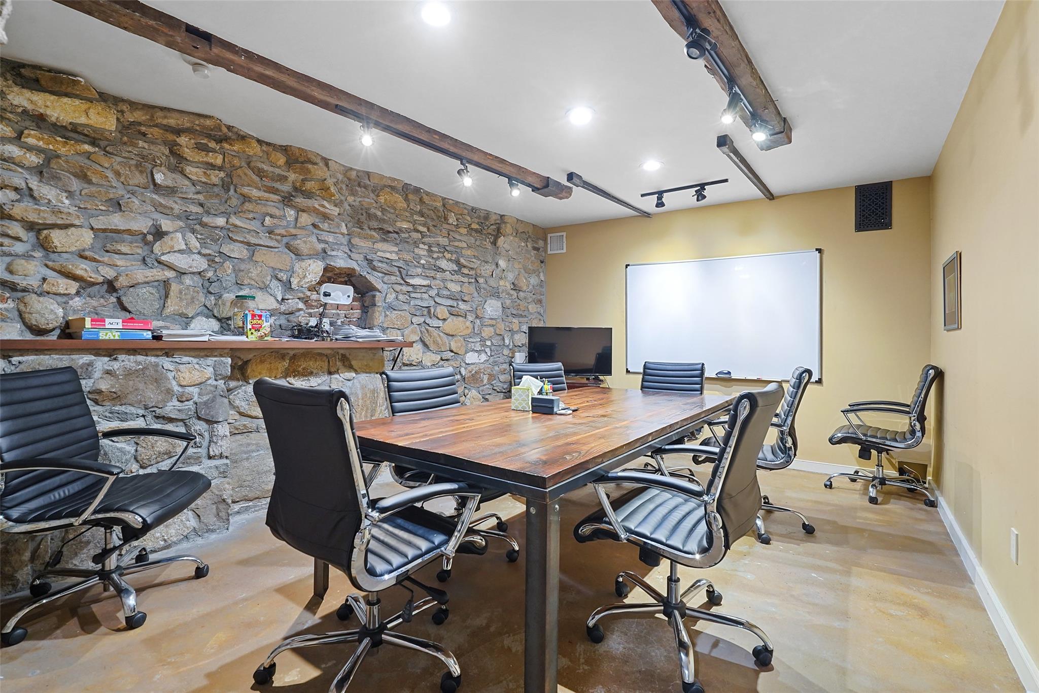 #19 photo, 413-415 Bedford Road, Pleasantville , NY 10570