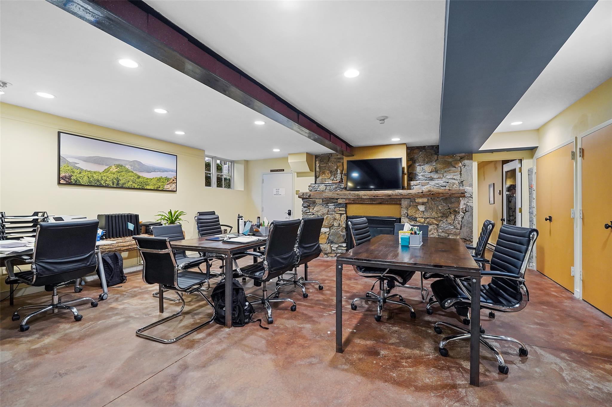 #20 photo, 413-415 Bedford Road, Pleasantville , NY 10570