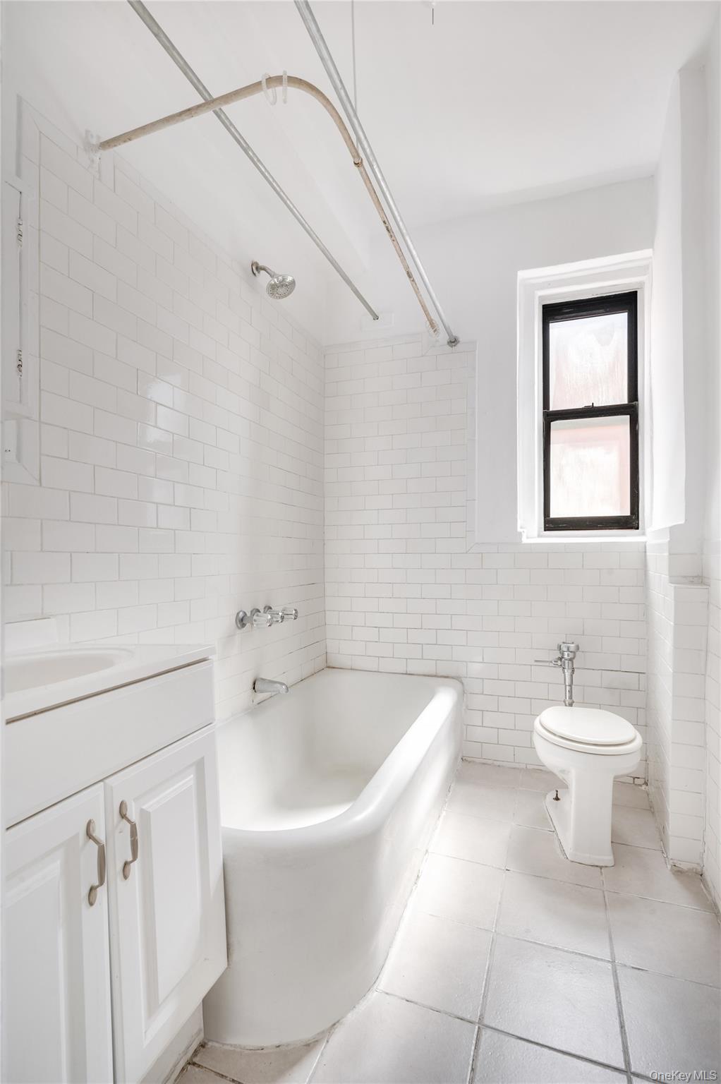 #4 photo, 825 Walton Avenue, Бронкс ‖ Bronx , NY 10451