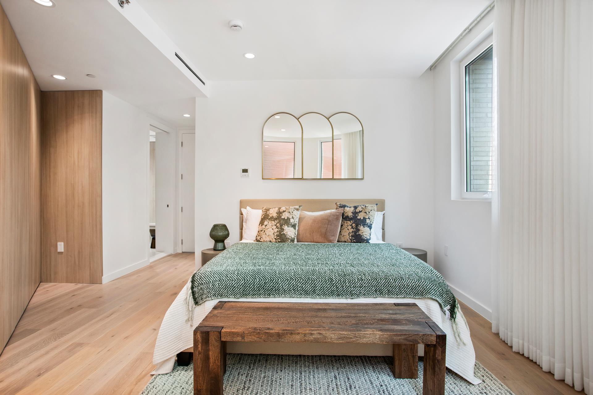 #18 photo, 128 WOODPOINT Road, Williamsburg,North , NY 11211