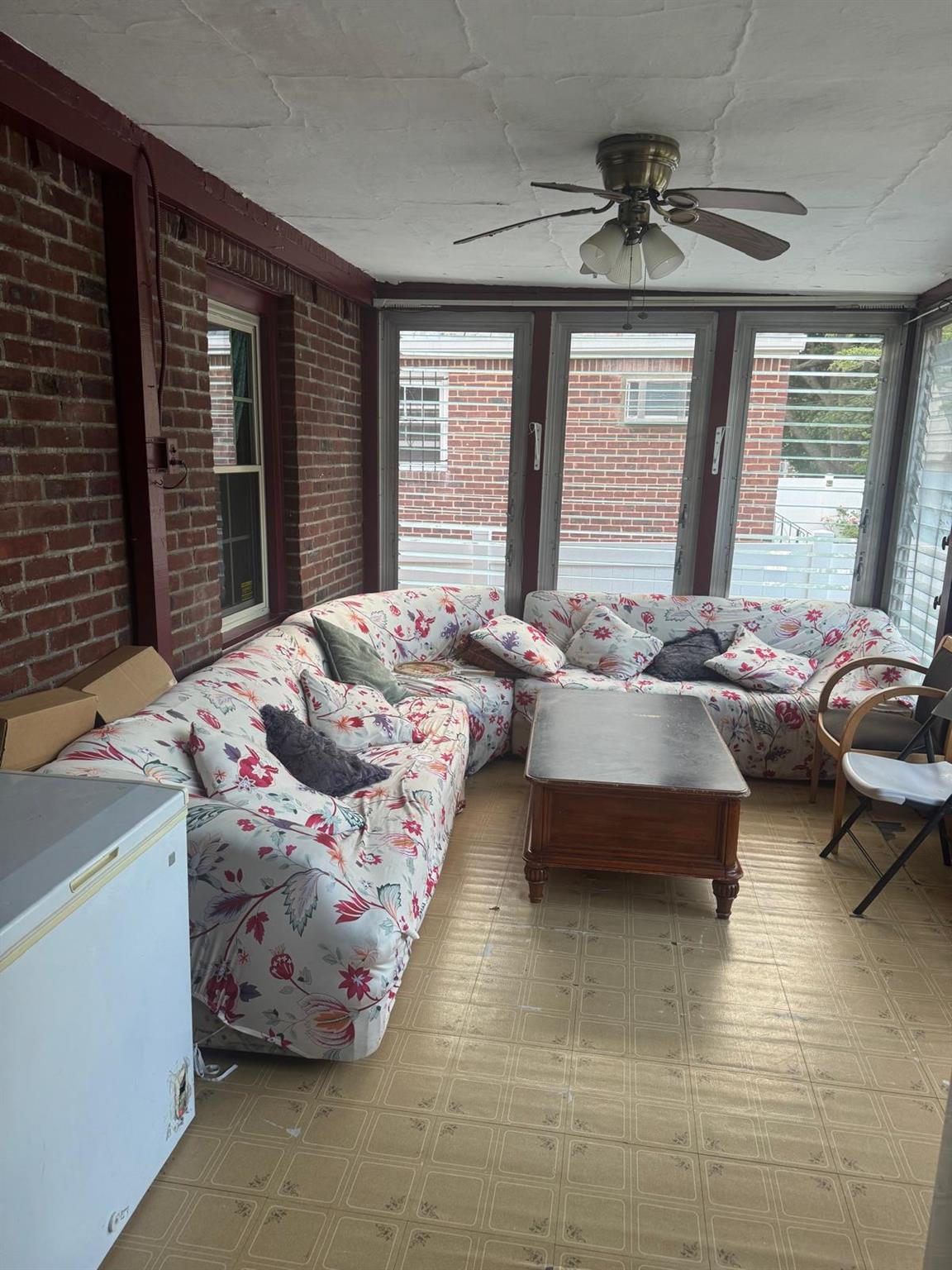 #10 photo, 8023 247th Street, クイーンズ区 Bellerose , NY 11426