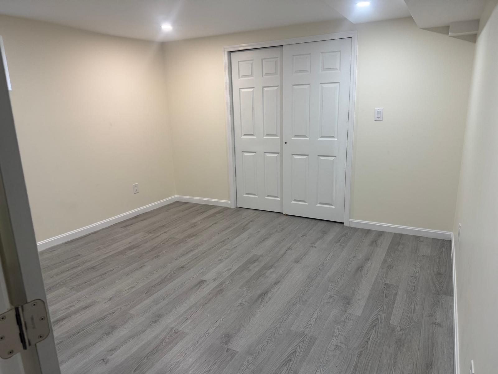 #15 photo, 8023 247th Street, クイーンズ区 Bellerose , NY 11426