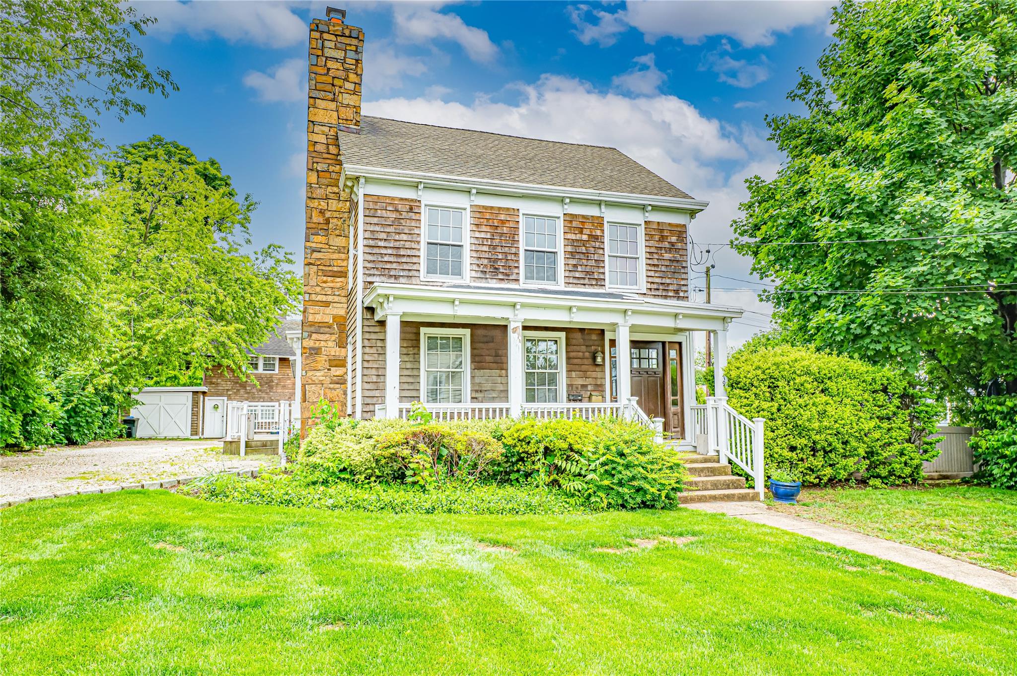 #1 photo, 79 Green Street, サフォーク郡 Huntington , NY 11743