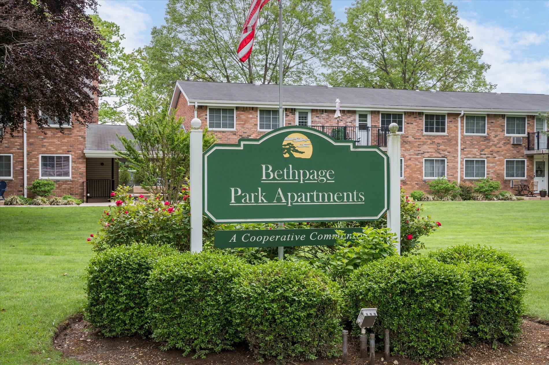 #1 photo, 172 Jervis Avenue, Babylon , NY 11735