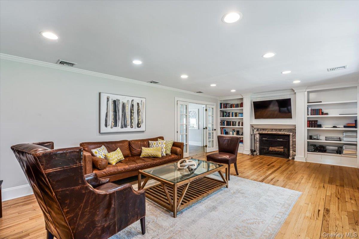 #7 photo, 130 Sands Point Road, Sands Point , NY 11050