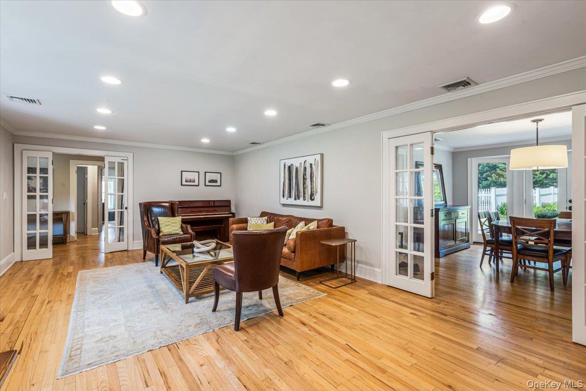 #8 photo, 130 Sands Point Road, Sands Point , NY 11050