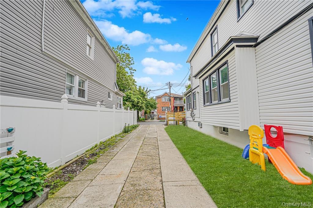 #5 photo, 145-37 179th, Jamaica , NY 11434