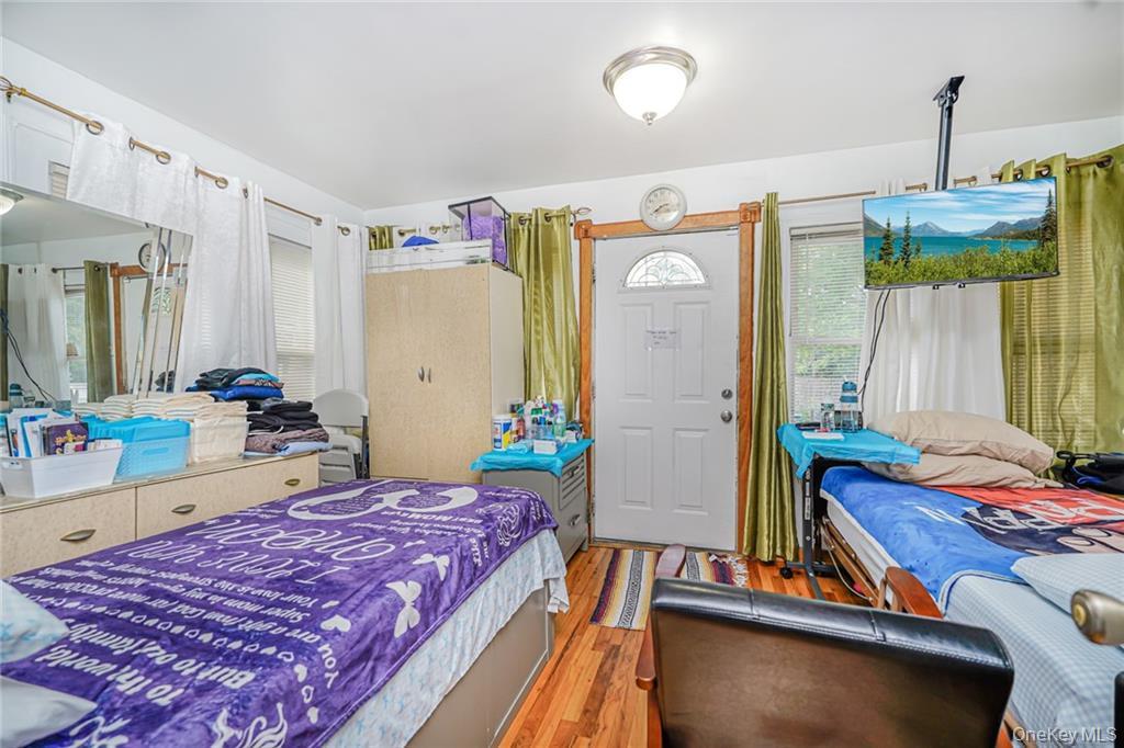 #9 photo, 145-37 179th, Jamaica , NY 11434