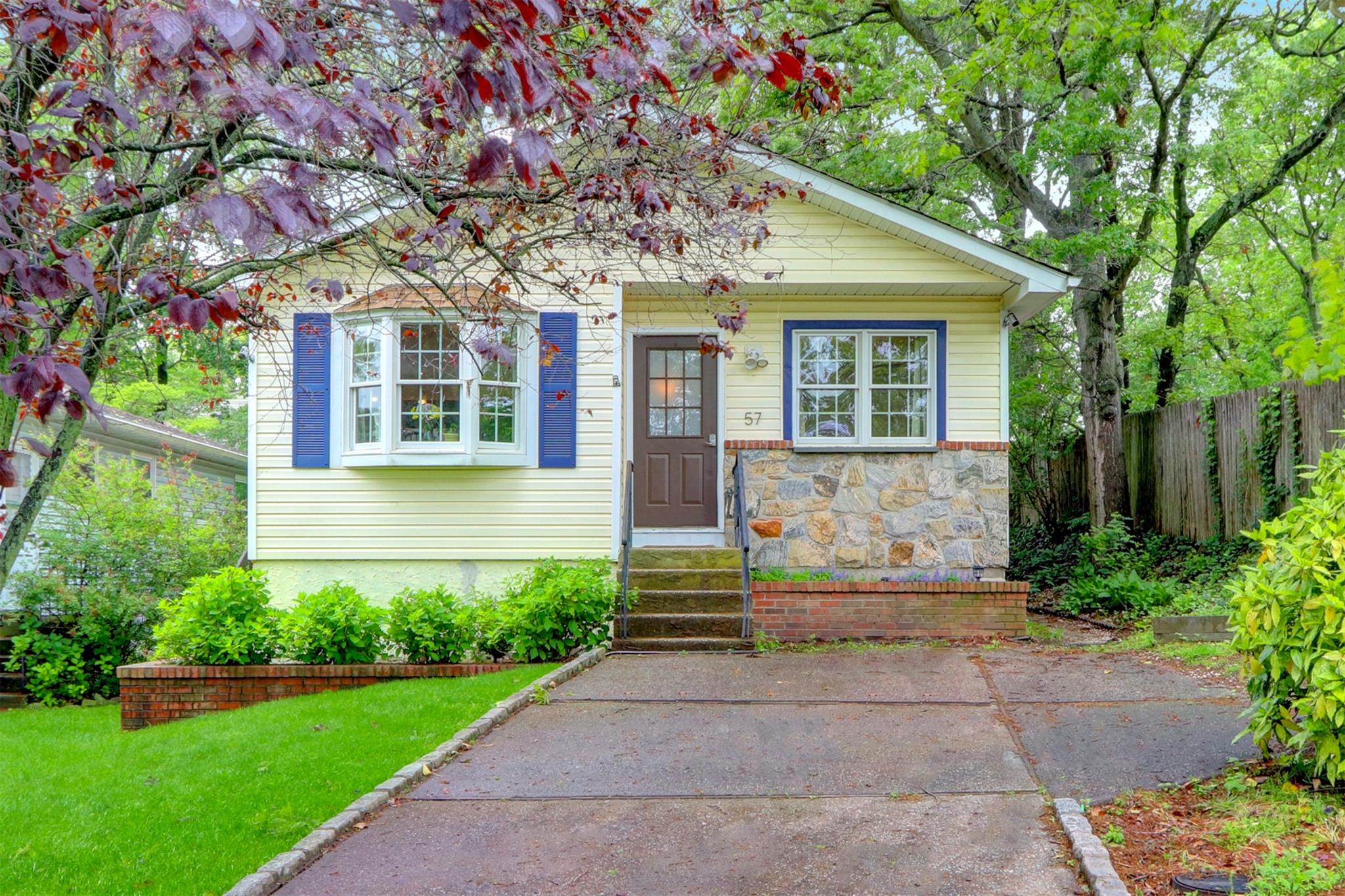 #1 photo, 57 Park Drive, サフォーク郡 Rocky Point , NY 11778