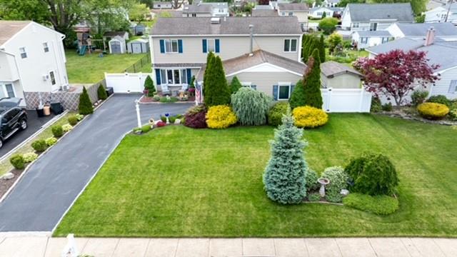 #1 photo, 436 Greenbelt Parkway, Holtsville , NY 11742