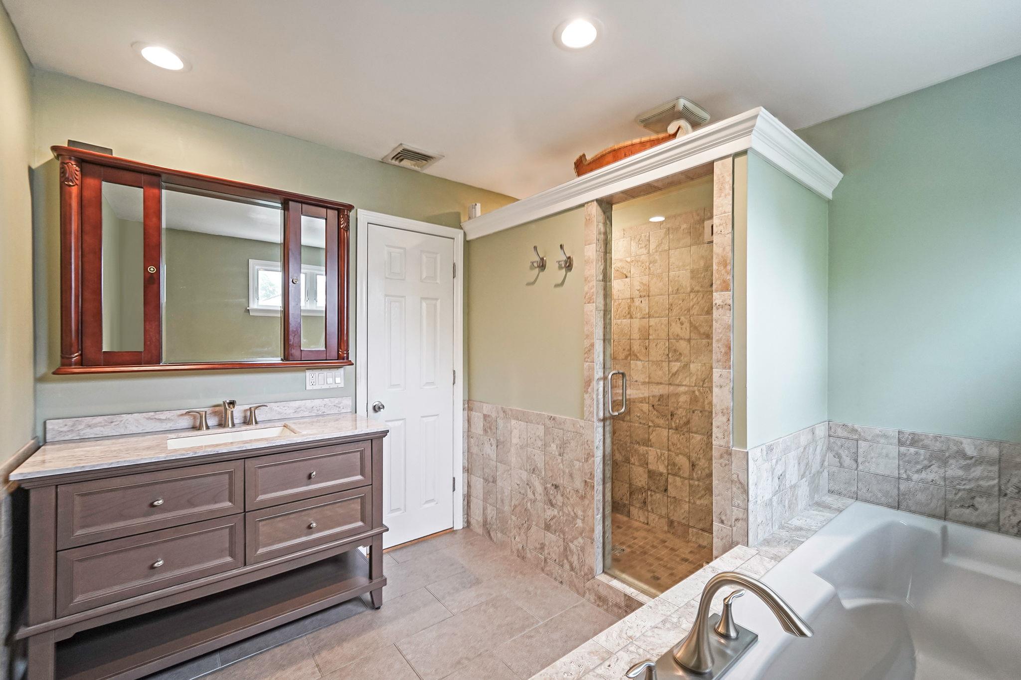 #16 photo, 2 Burnett Avenue, サフォーク郡 Bay Shore , NY 11706