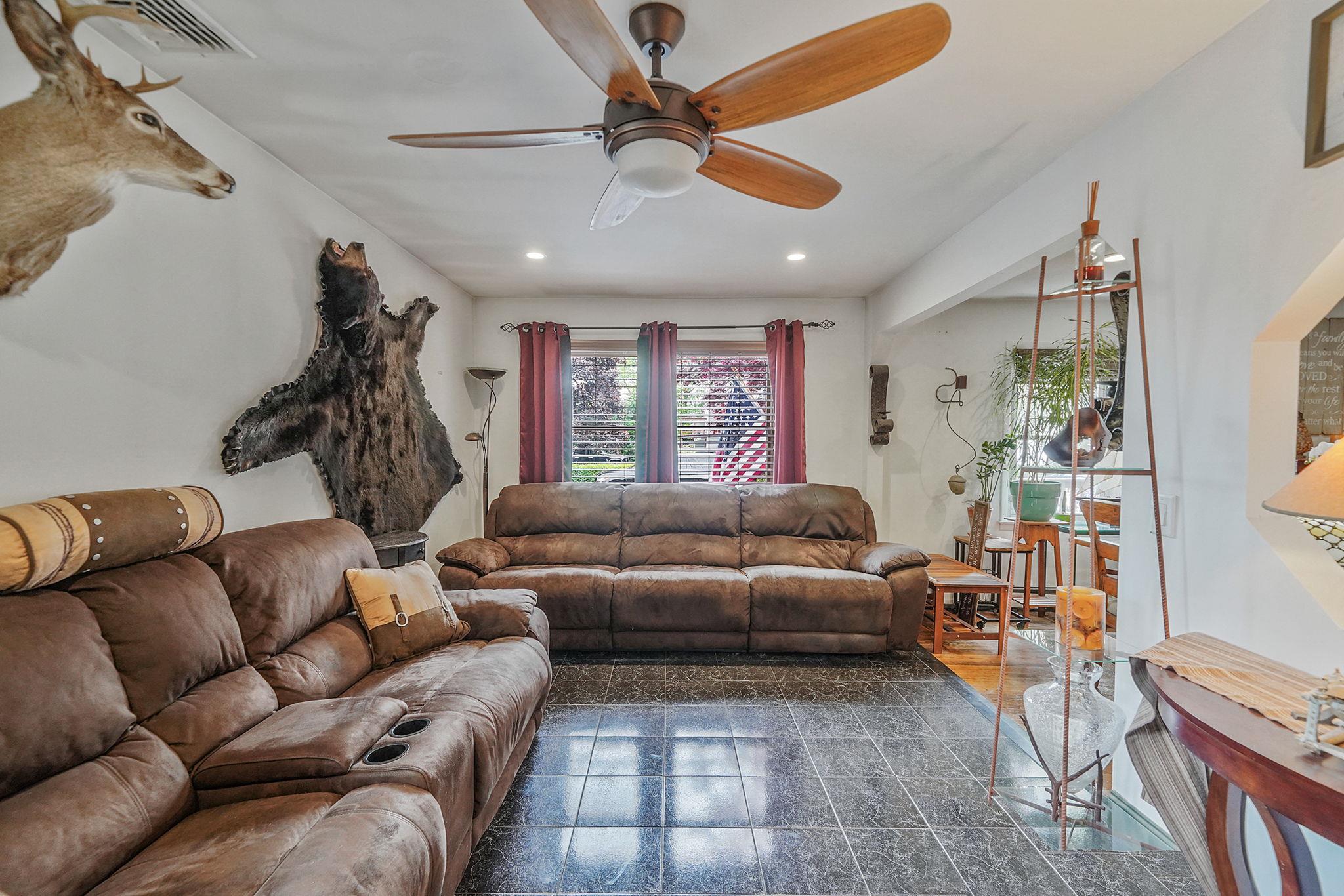 #4 photo, 2 Burnett Avenue, サフォーク郡 Bay Shore , NY 11706