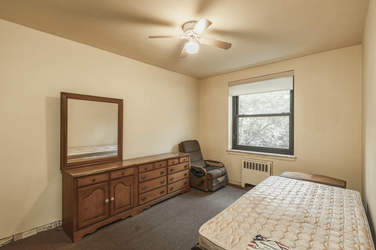 #12 photo, 32-25 91st Street, クイーンズ区 East Elmhurst , NY 11369