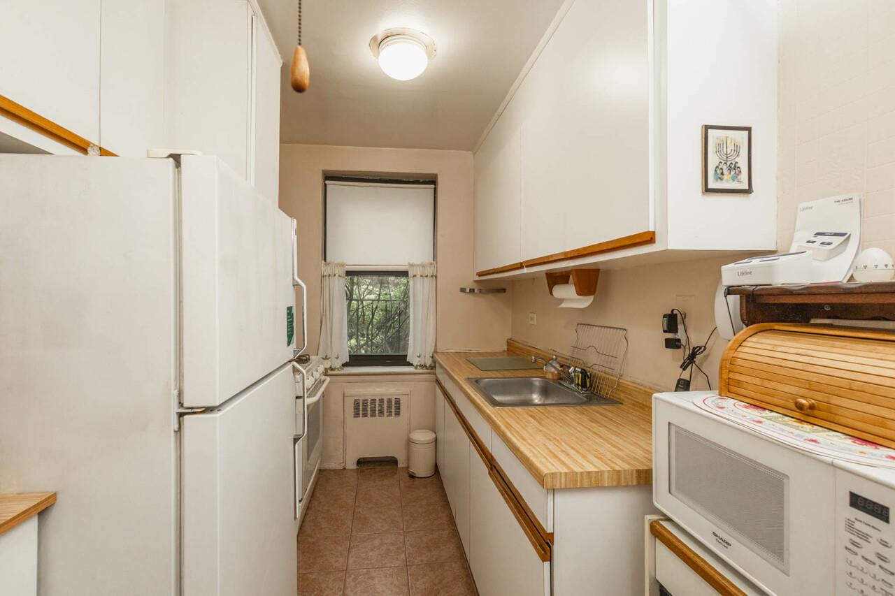 #14 photo, 32-25 91st Street, クイーンズ区 East Elmhurst , NY 11369