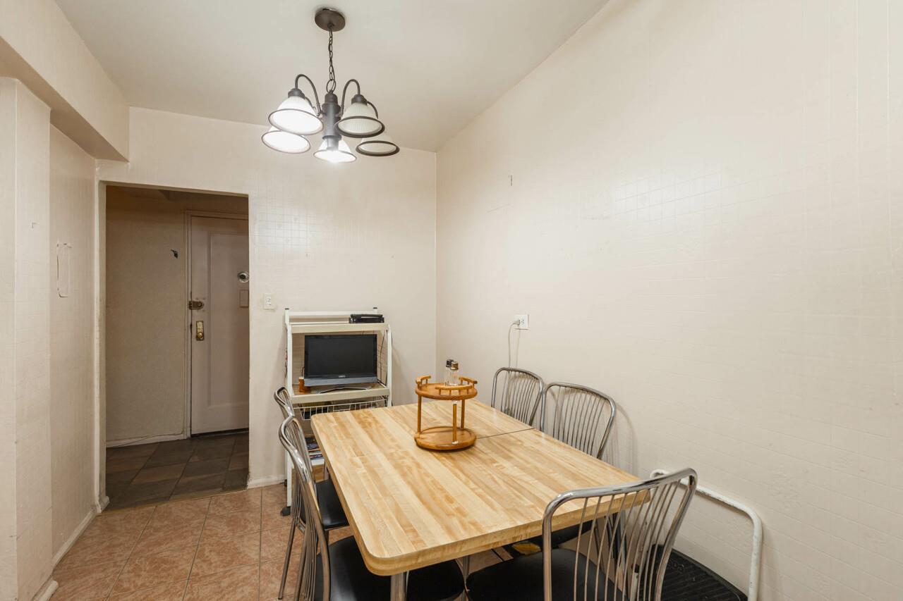 #16 photo, 32-25 91st Street, クイーンズ区 East Elmhurst , NY 11369