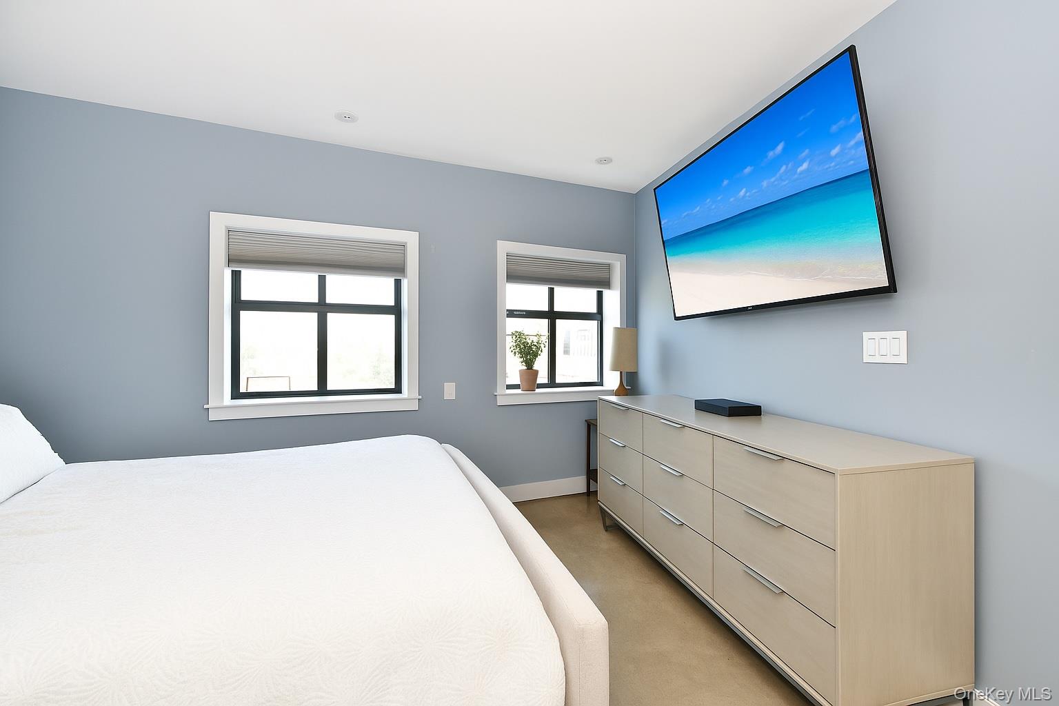 #12 photo, 70 S Main Street, Freeport , NY 11520