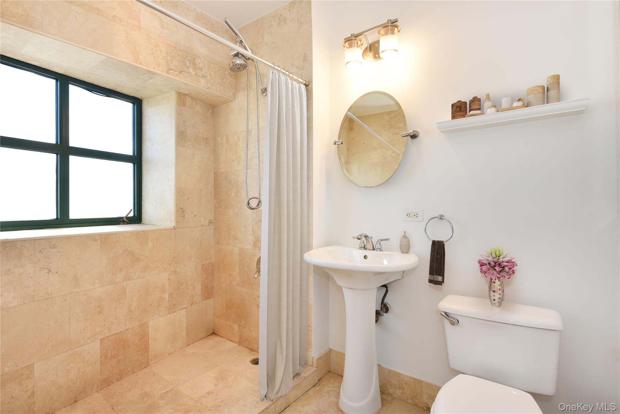 #19 photo, 70 S Main Street, Freeport , NY 11520