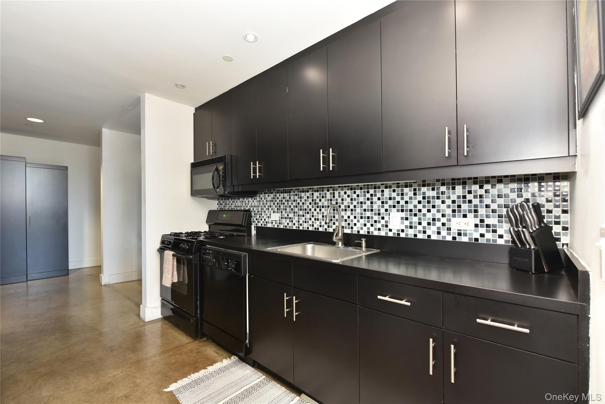 #9 photo, 70 S Main Street, Freeport , NY 11520