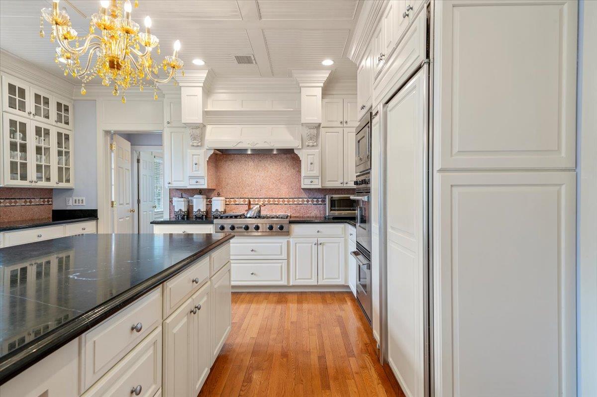 #19 photo, 2 Pen Mor Drive, Muttontown , NY 11732