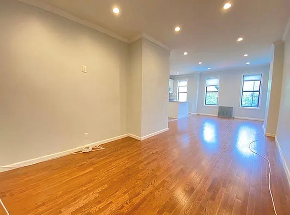 #9 photo, 5840 Catalpa Avenue, Ridgewood , NY 11385