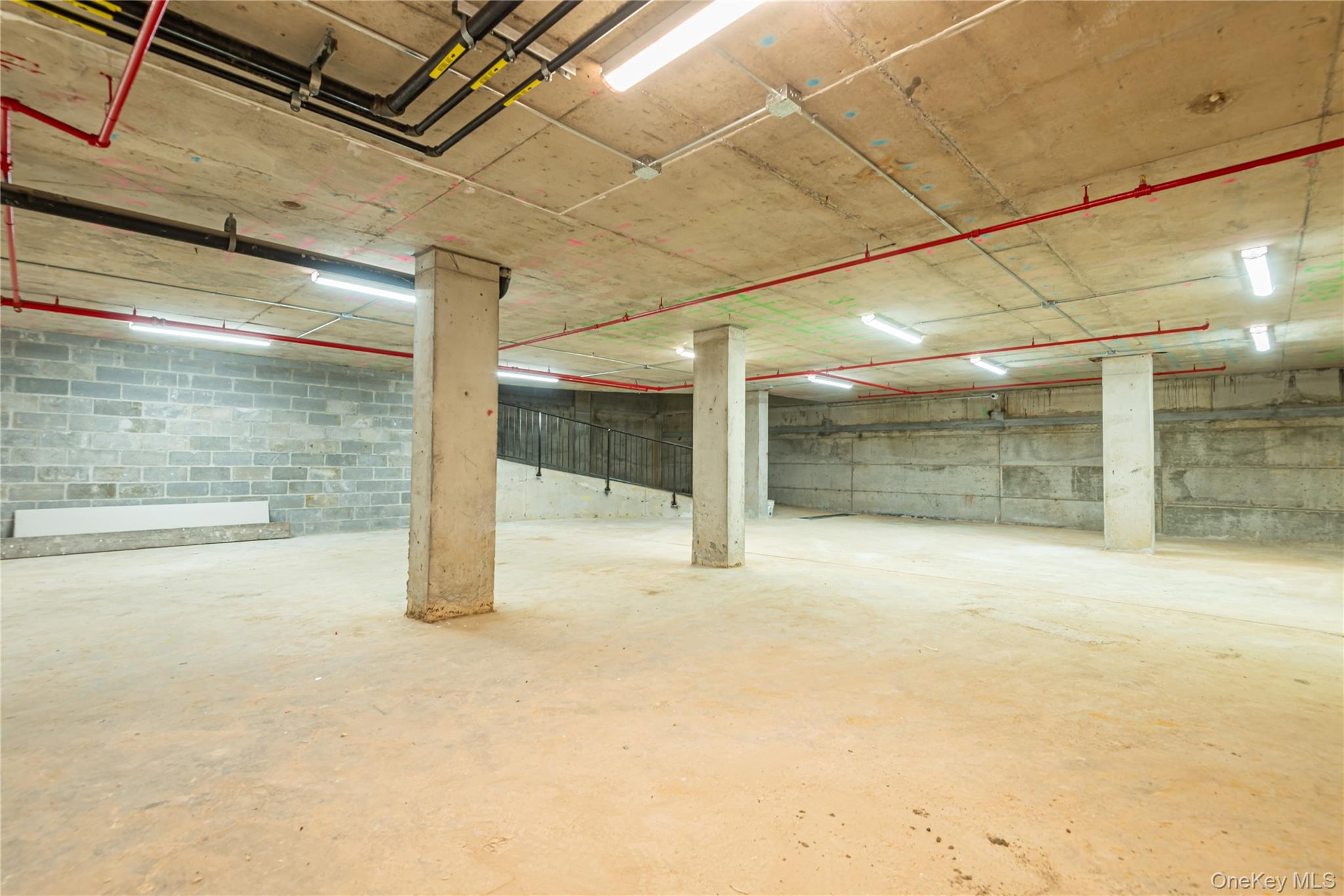 #9 photo, 30-43 31st Street, クイーンズ区 Astoria , NY 11102