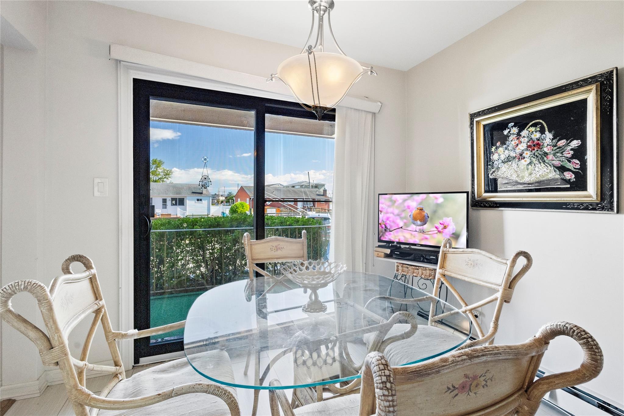 #13 photo, 12 Florence Avenue, Нассау ‖ Freeport , NY 11520