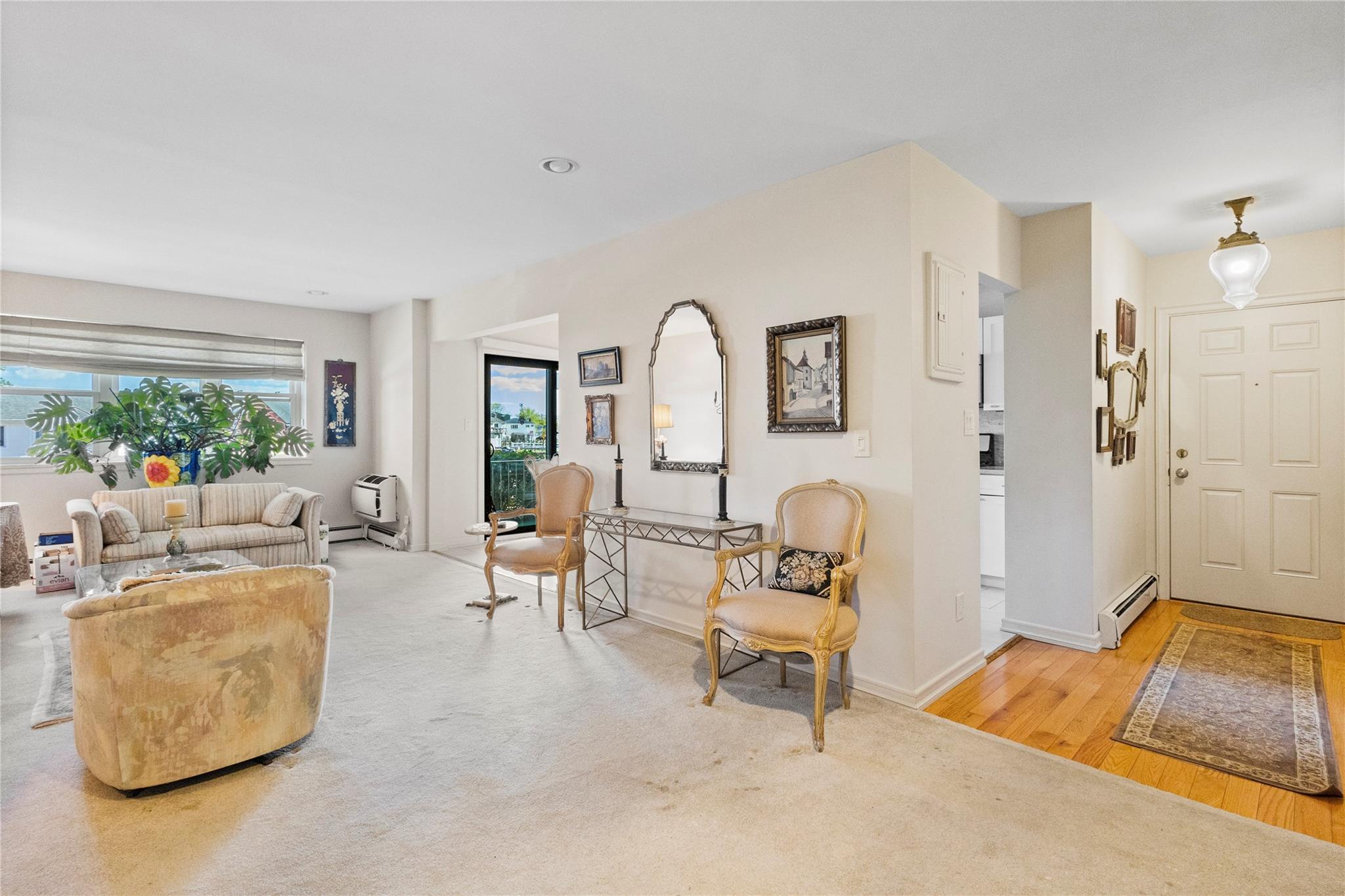 #19 photo, 12 Florence Avenue, Нассау ‖ Freeport , NY 11520