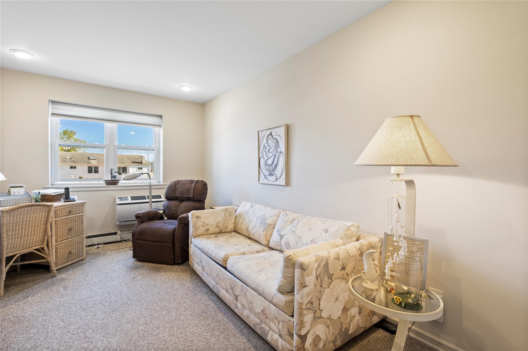 #20 photo, 12 Florence Avenue, Нассау ‖ Freeport , NY 11520