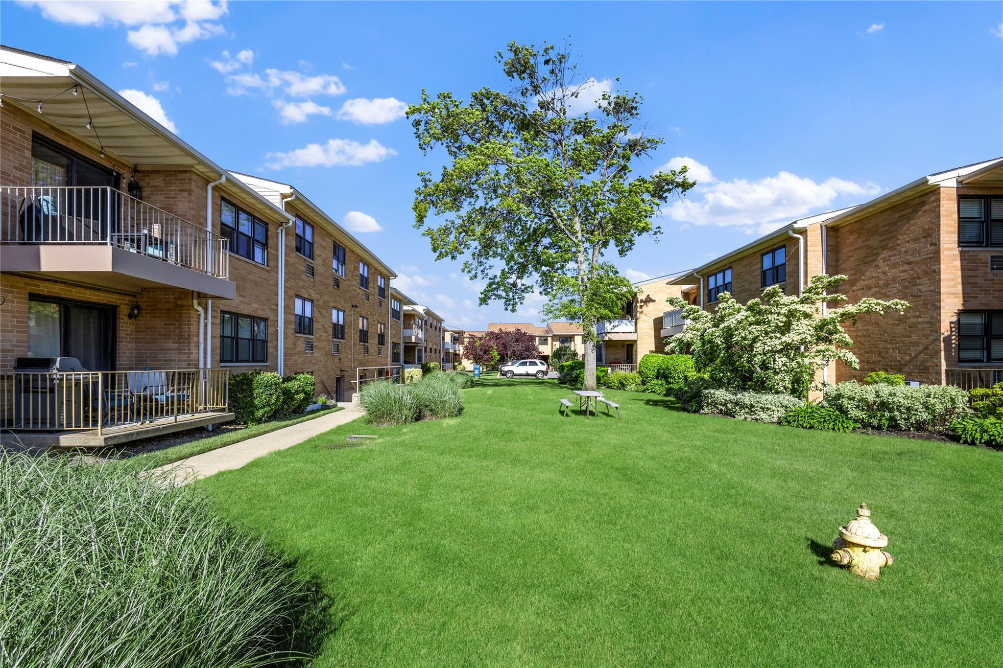 #3 photo, 12 Florence Avenue, Нассау ‖ Freeport , NY 11520