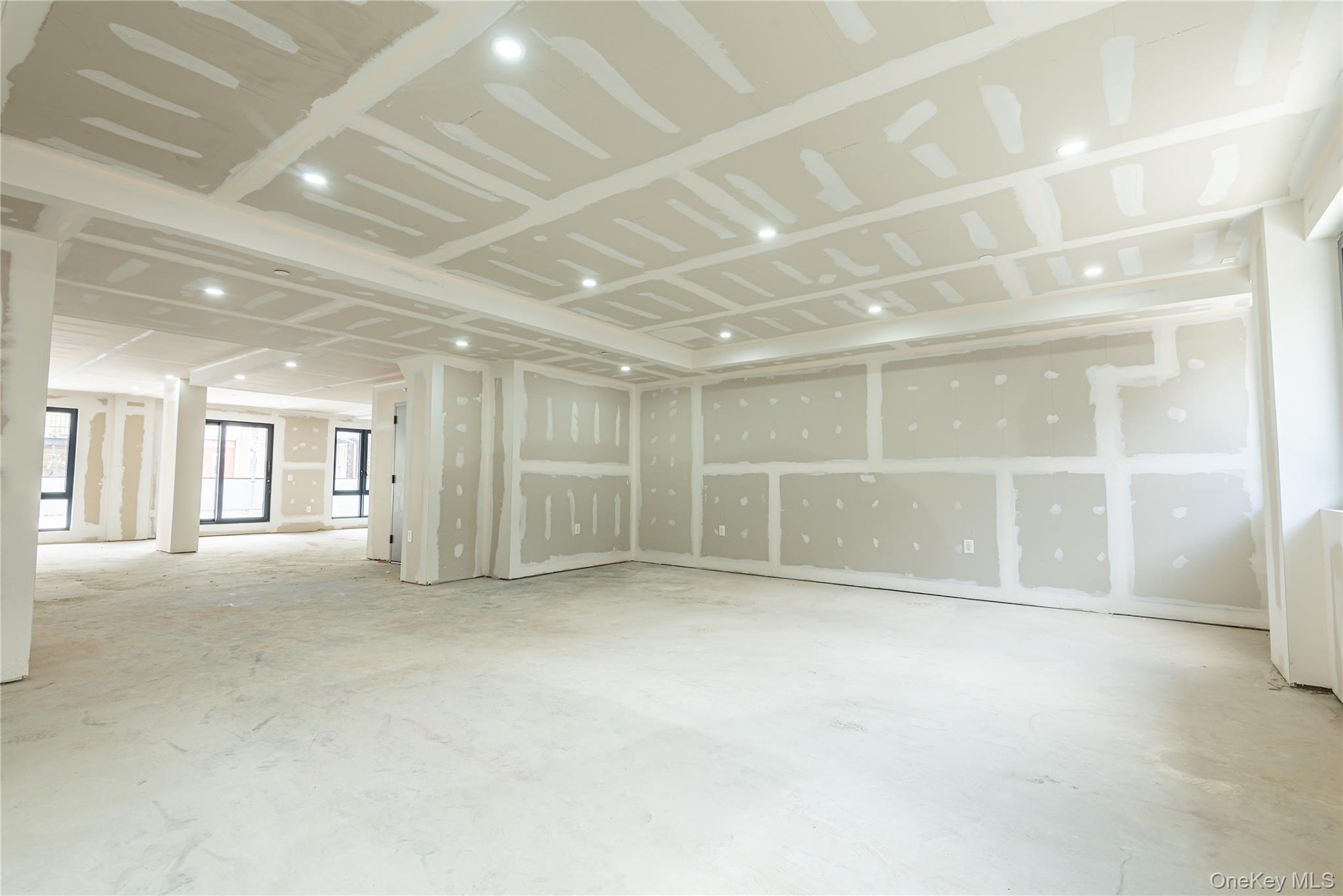 #6 photo, 30-43 31st Street, クイーンズ区 Astoria , NY 11102