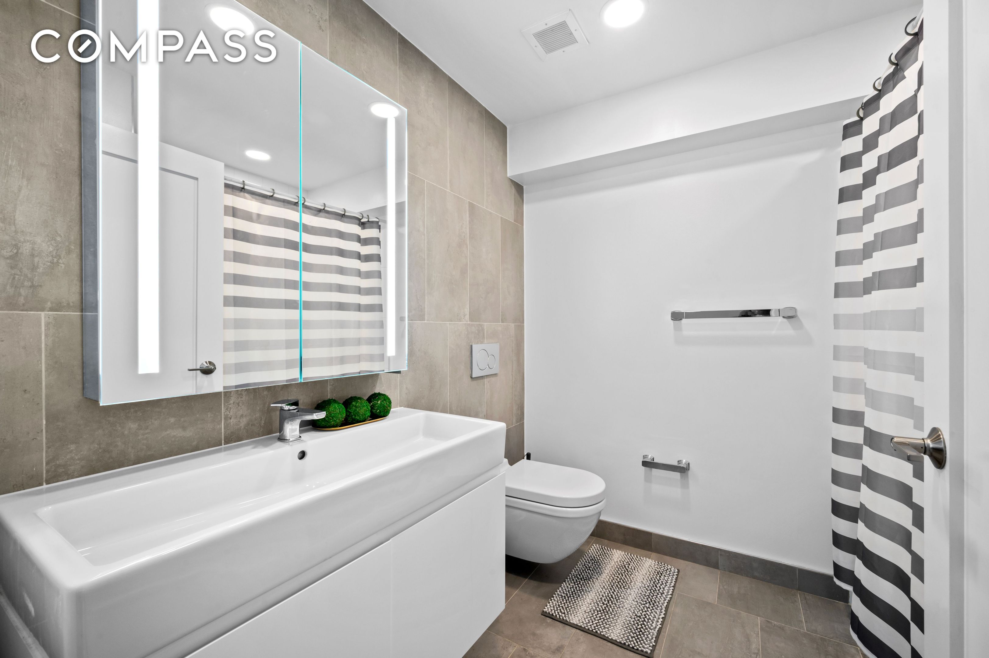 #12 photo, 371 W 123rd Street, マンハッタン Harlem , NY 10027